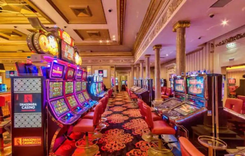 pisowin96 game lobby interface showing sportsbook and casino categories